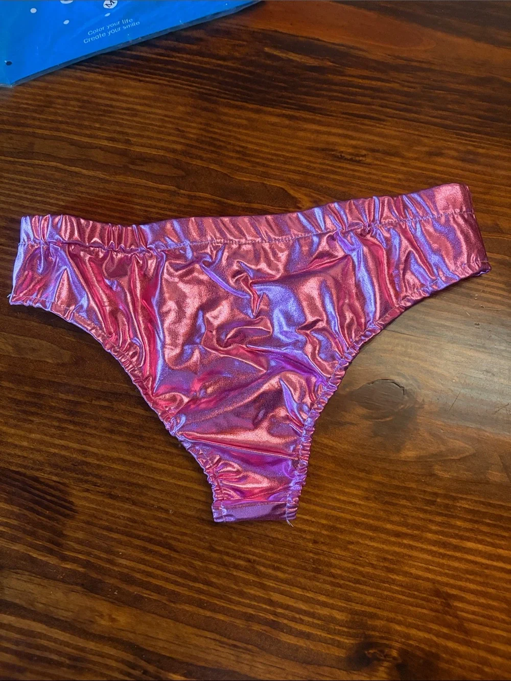 NIP Metallic Pink Women's Gloves & Bottoms